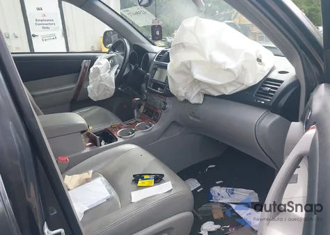 2013 Toyota Highlander Limited V6 from USA, damaged, VIN 5TDDK3EH0DS221967